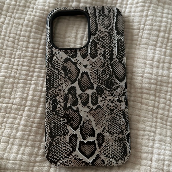 Phone case - Picture 1 of 2